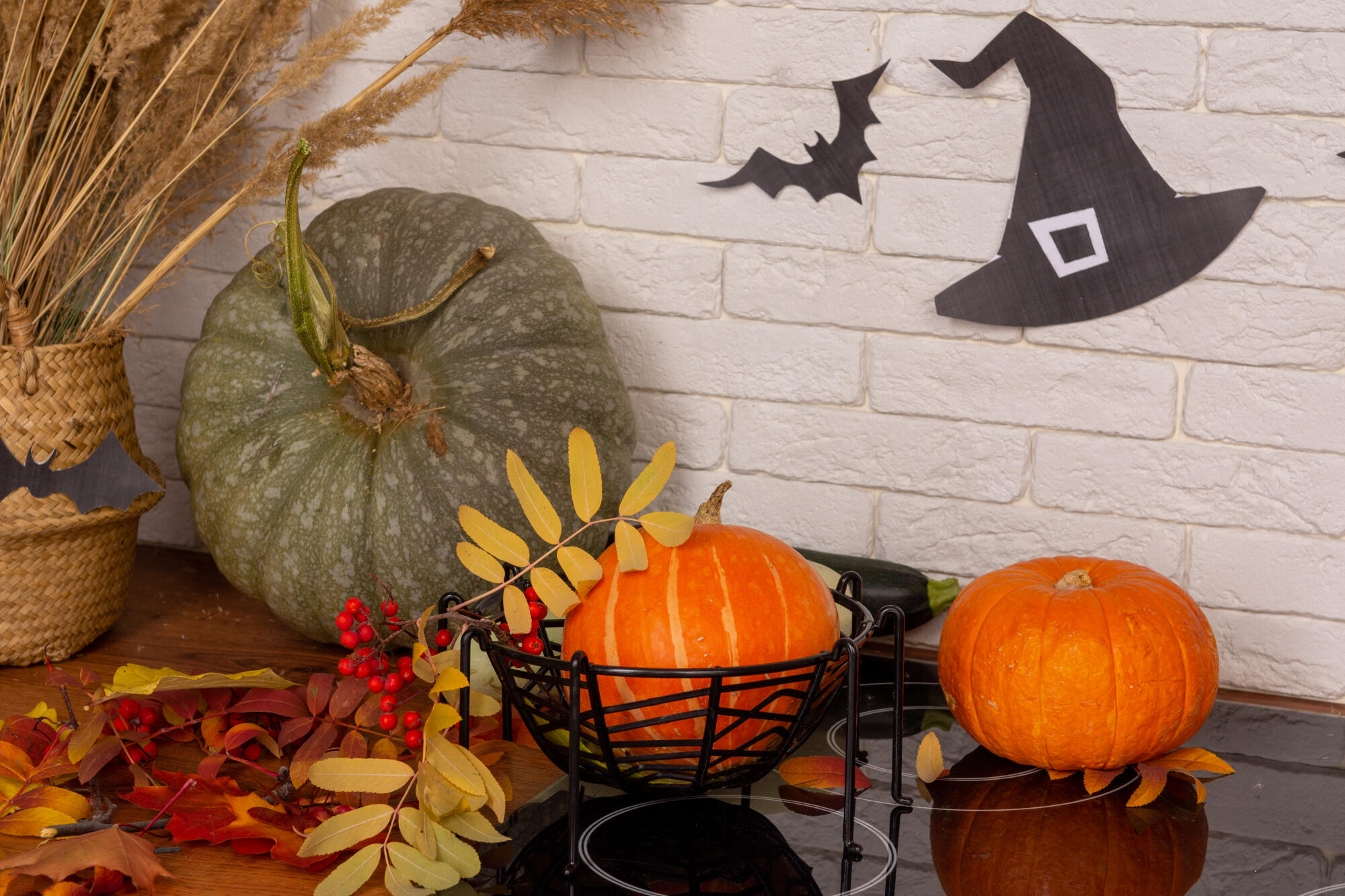 Fun Halloween Activities for Seniors and Grandkids in Oviedo